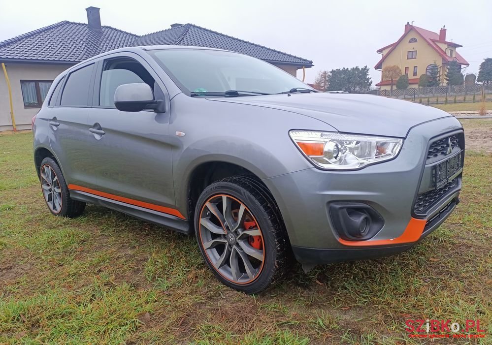2015' Mitsubishi ASX 1.6 2Wd Edition photo #3