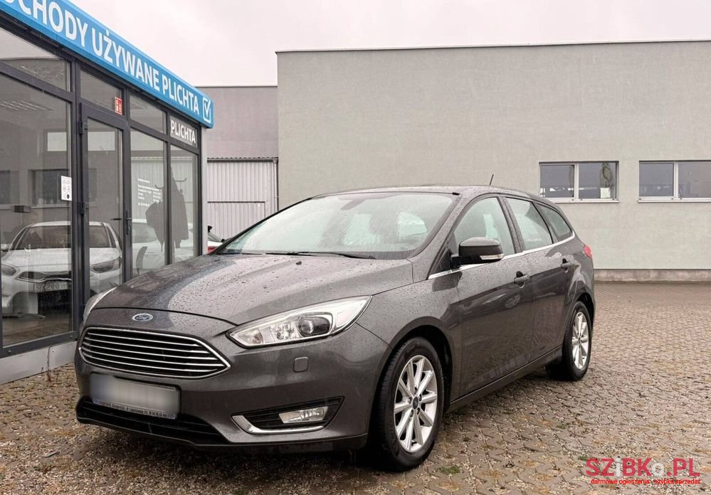 2017' Ford Focus photo #1