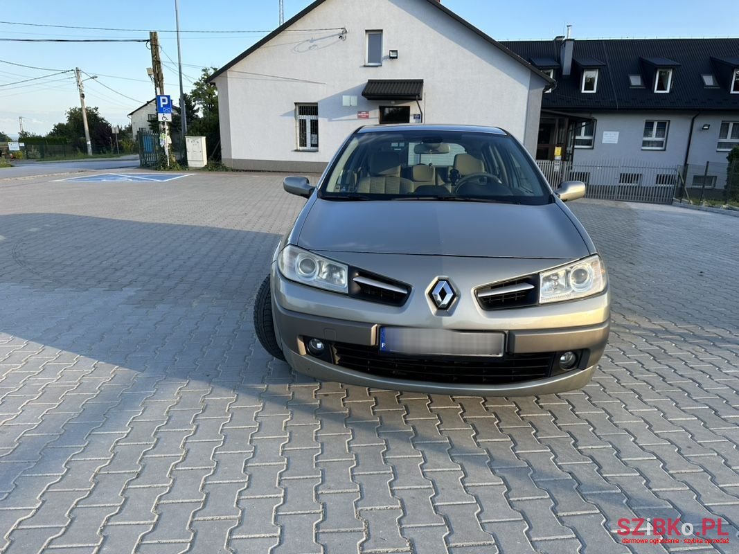 2007' Renault Megane photo #2
