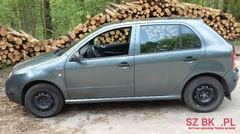 2004' Skoda Fabia photo #1