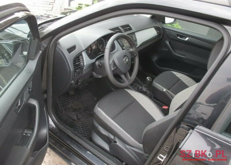 2018' Skoda Fabia photo #6