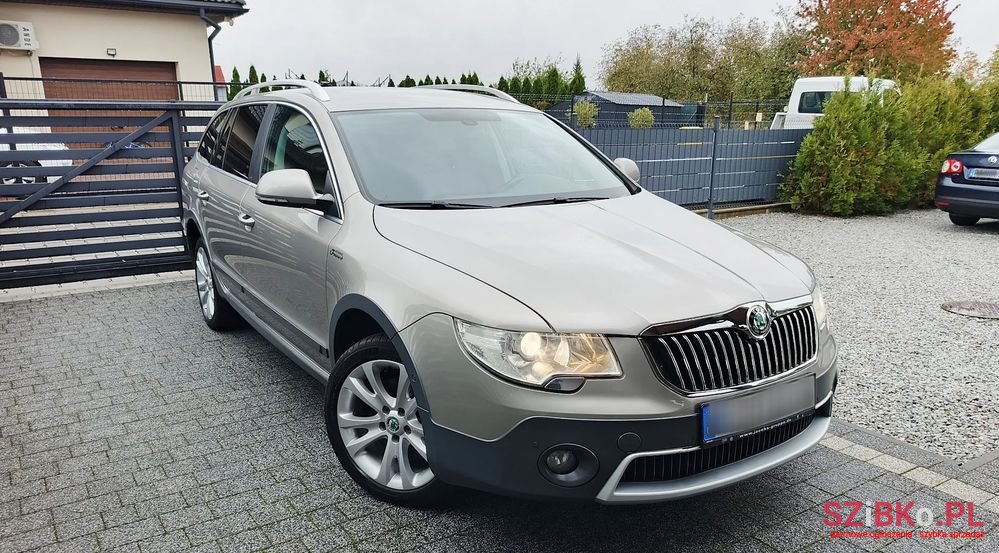 2013' Skoda Superb photo #6
