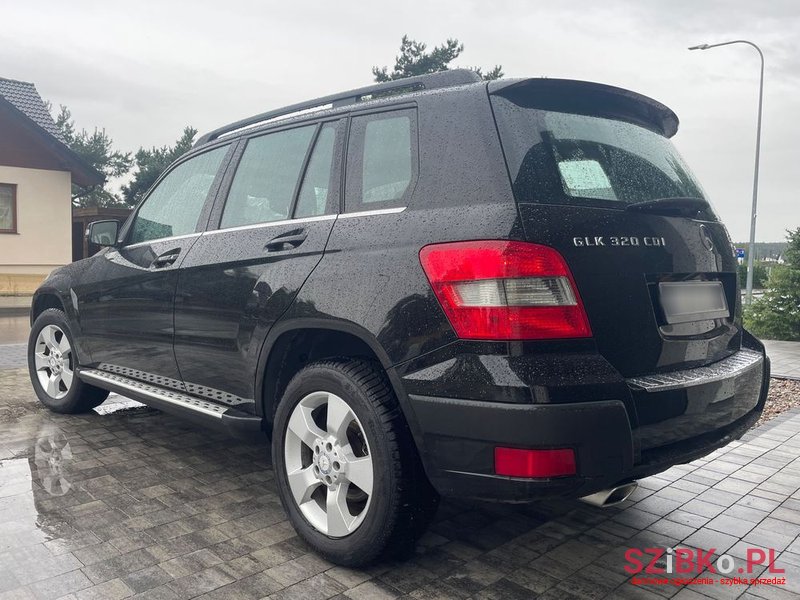 2008' Mercedes-Benz GLK photo #3