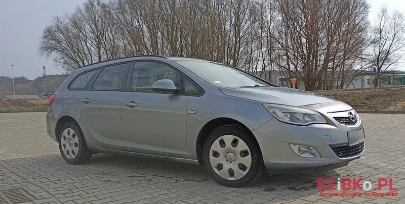 2010' Opel Astra Iv 1.7 Cdti Essentia photo #3
