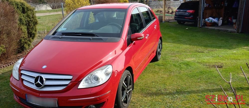 2008' Mercedes-Benz B-Class 200 Cdi photo #2