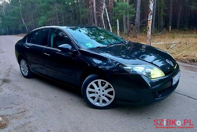 2010' Renault Laguna photo #4