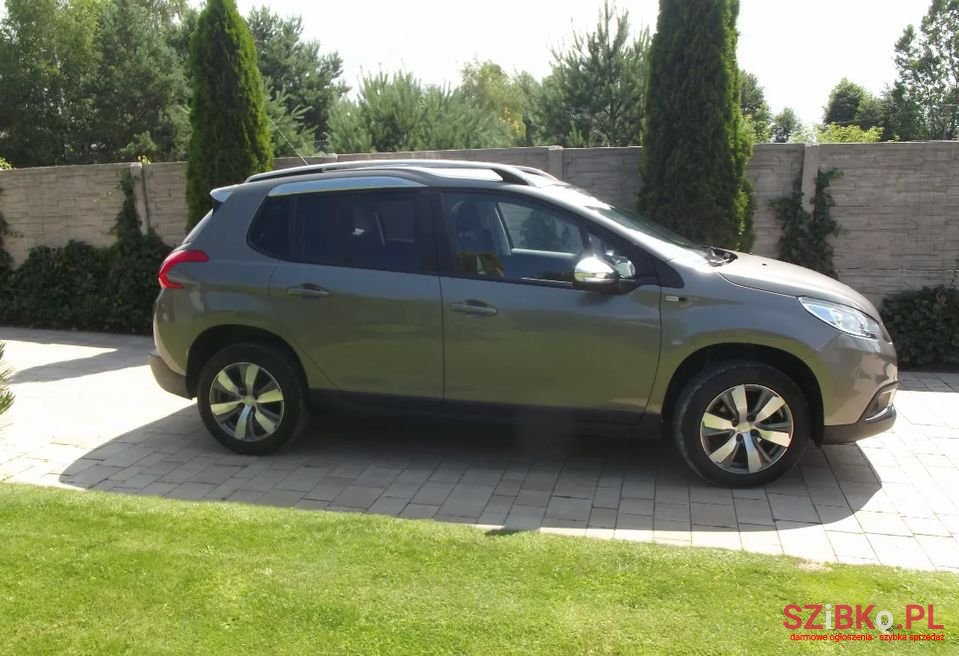2016' Peugeot 2008 photo #5