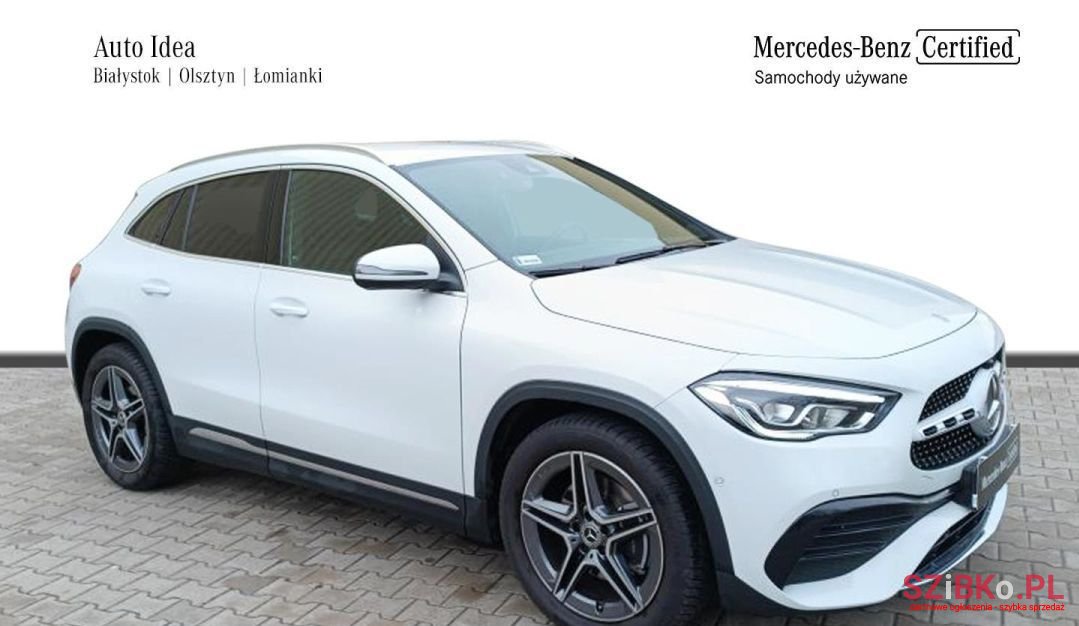 2021' Mercedes-Benz GLA photo #2