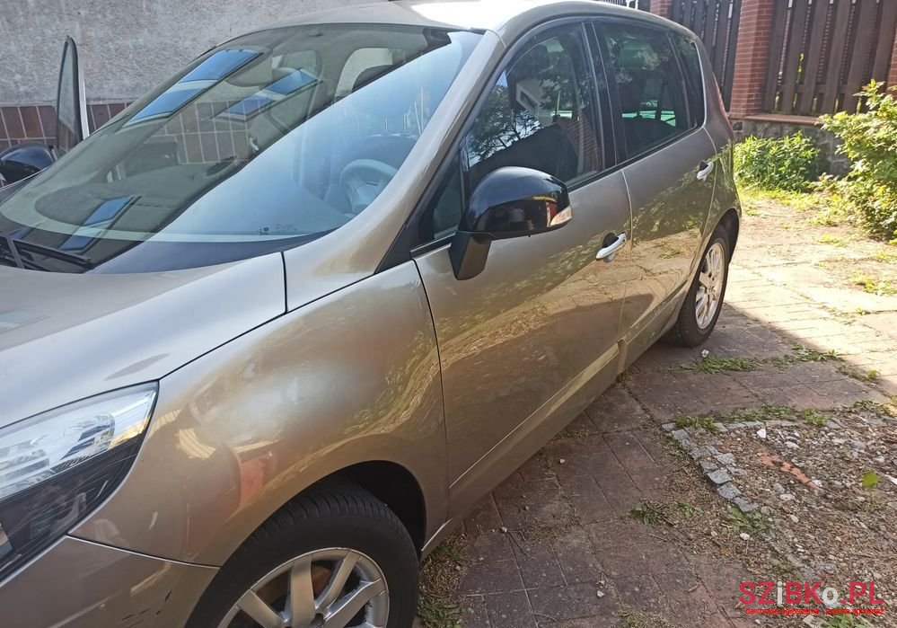 2011' Renault Scenic 1.4 16V Tce Privilege photo #6