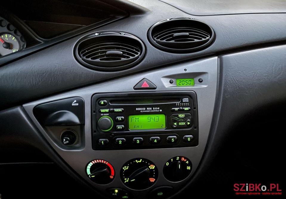 1999' Ford Focus photo #3