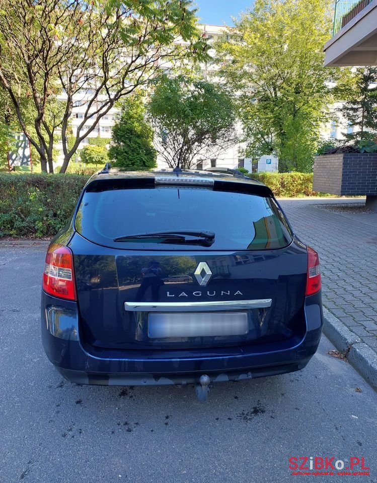 2008' Renault Laguna photo #2