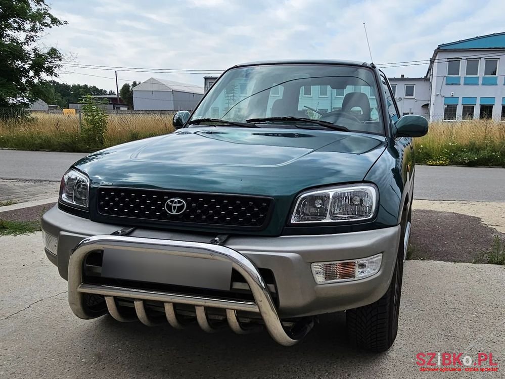2000' Toyota RAV4 2.0 photo #1