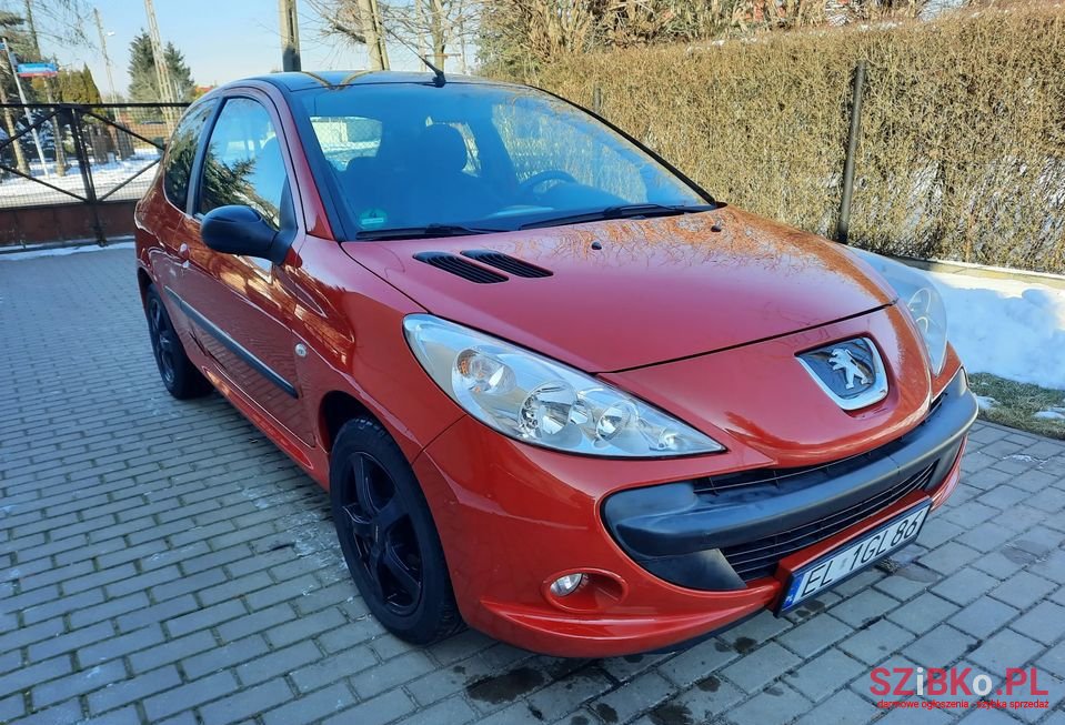2011' Peugeot 206 photo #2