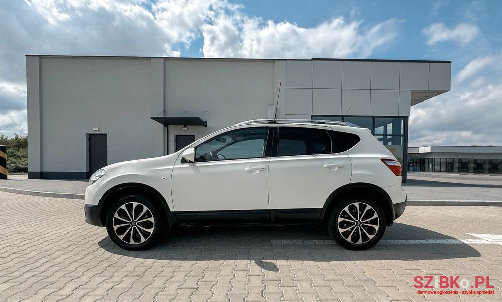 2012' Nissan Qashqai 1.6 Dci Tekna photo #2