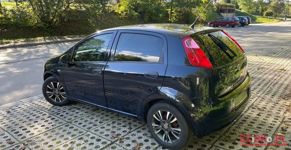 2008' Fiat Punto photo #2