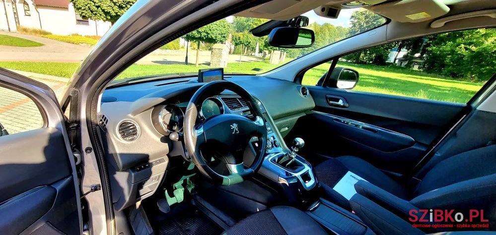 2016' Peugeot 5008 photo #4