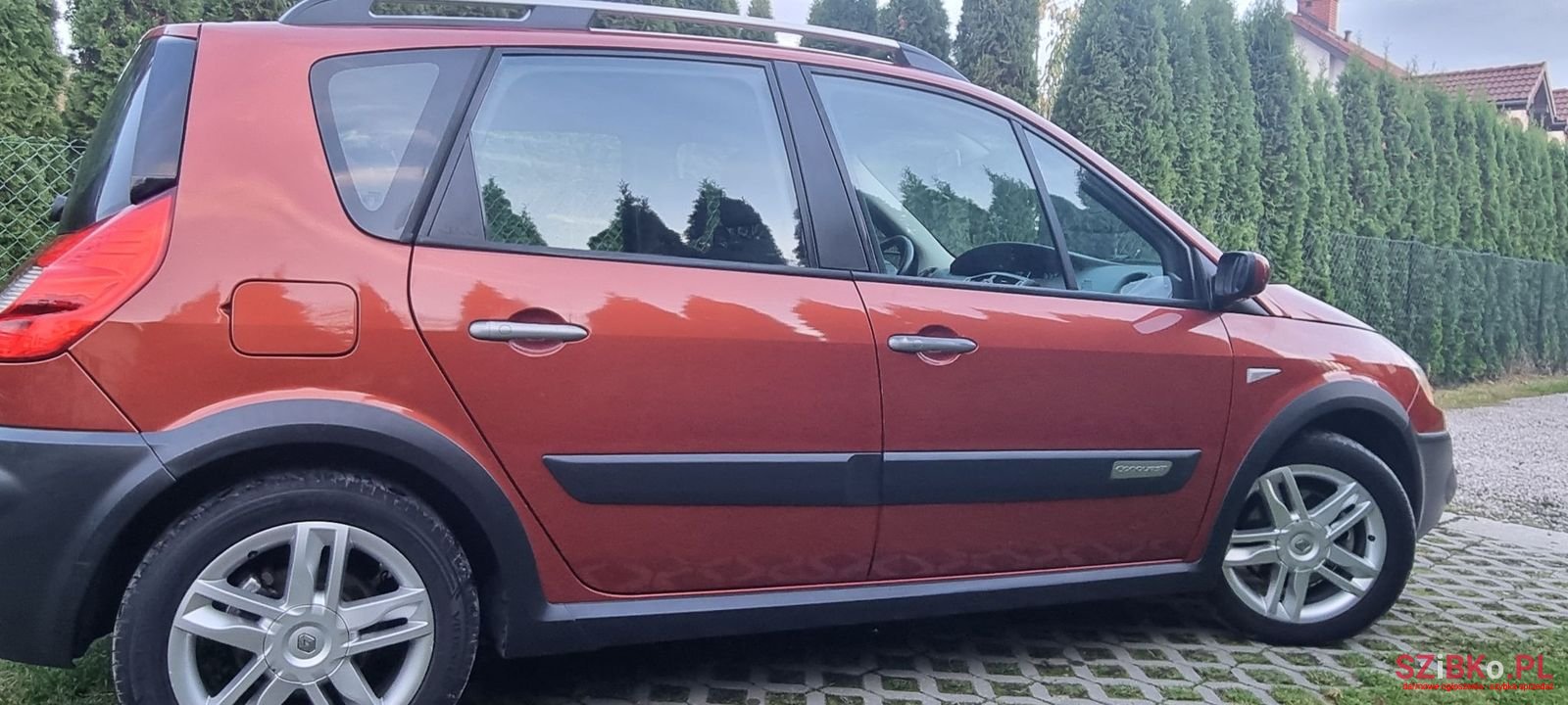 2008' Renault Scenic Conquest photo #3