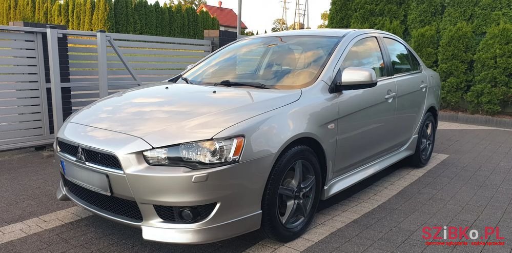 2015' Mitsubishi Lancer photo #1