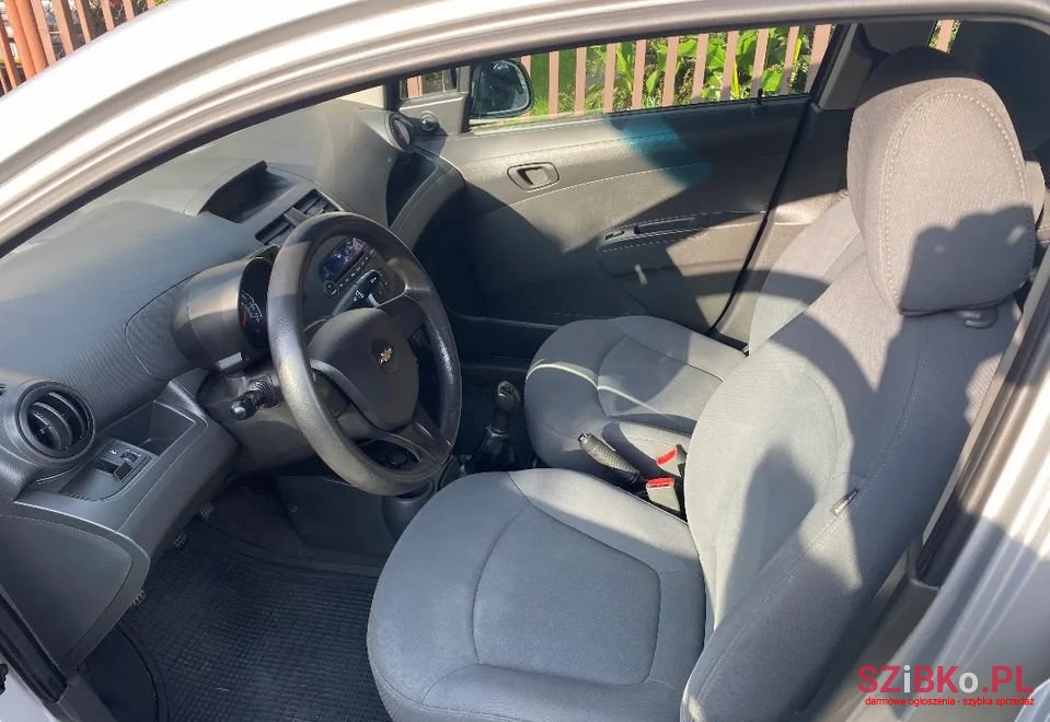 2011' Chevrolet Spark photo #6