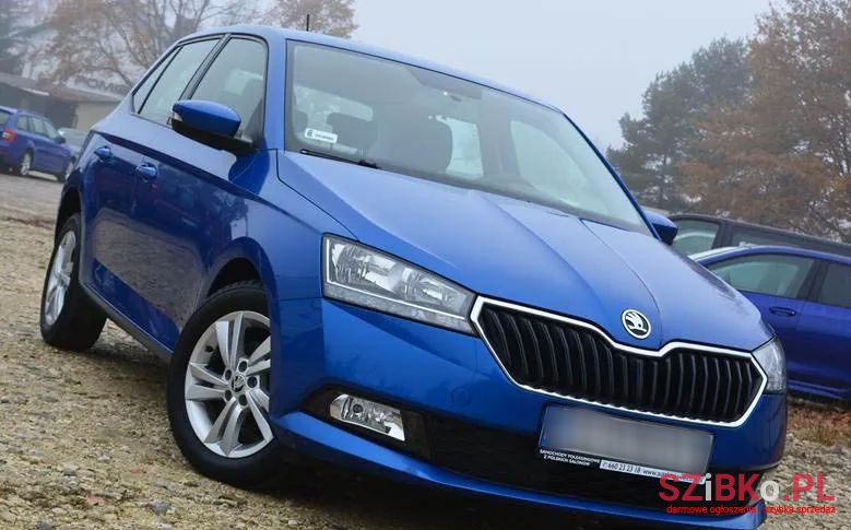 2019' Skoda Fabia 1.0 Tsi Ambition photo #3
