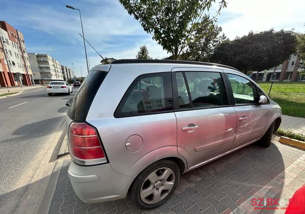 2006' Opel Zafira 1.9 Cdti Elegance photo #6