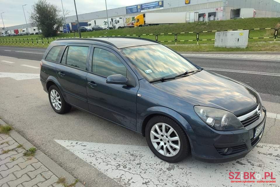 2006' Opel Astra photo #2