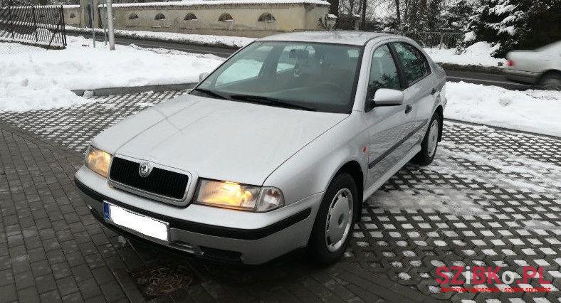 1999' Skoda Octavia photo #1