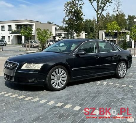 2005' Audi A8 photo #2