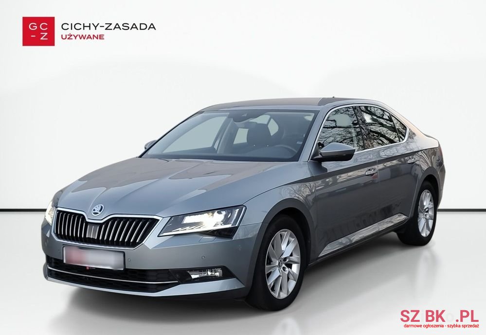 2019' Skoda Superb photo #1