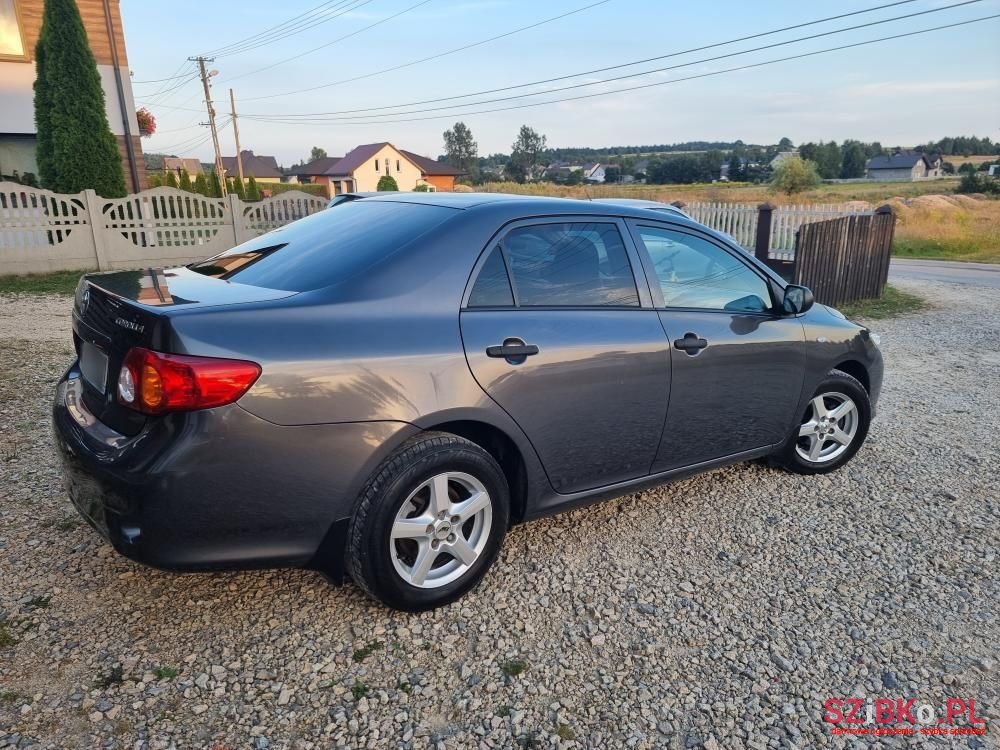 2008' Toyota Corolla photo #3