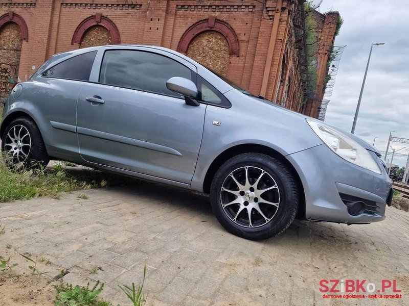 2007' Opel Corsa 1.2 16V Color Edition photo #5