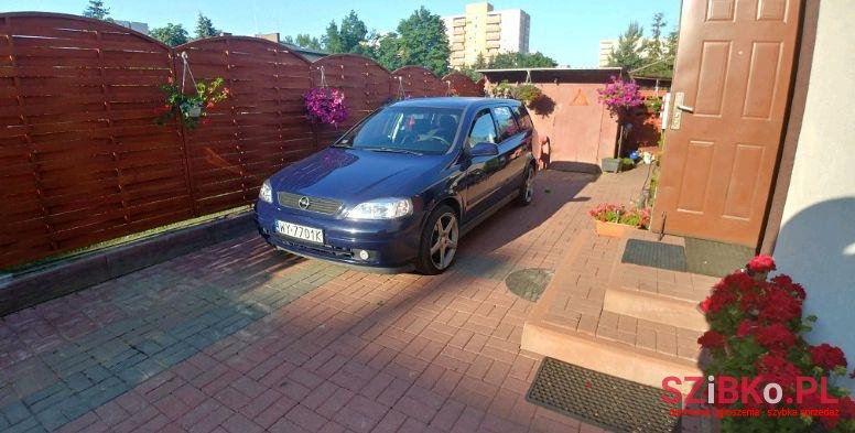 2008' Opel Astra photo #3