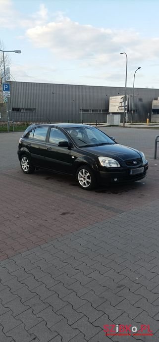 2006' Kia Rio photo #3
