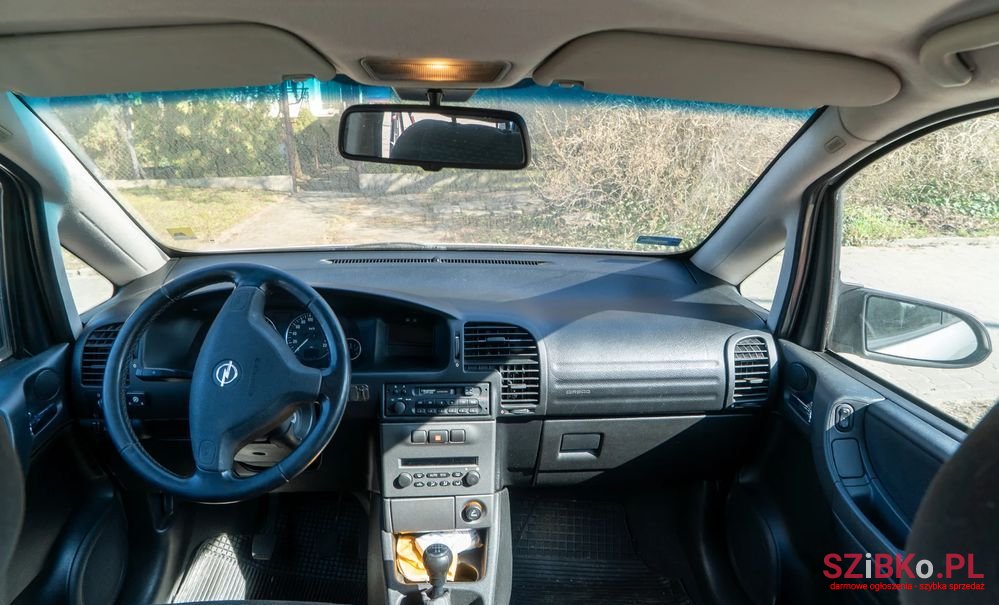 2003' Opel Zafira 1.8 16V Elegance photo #5