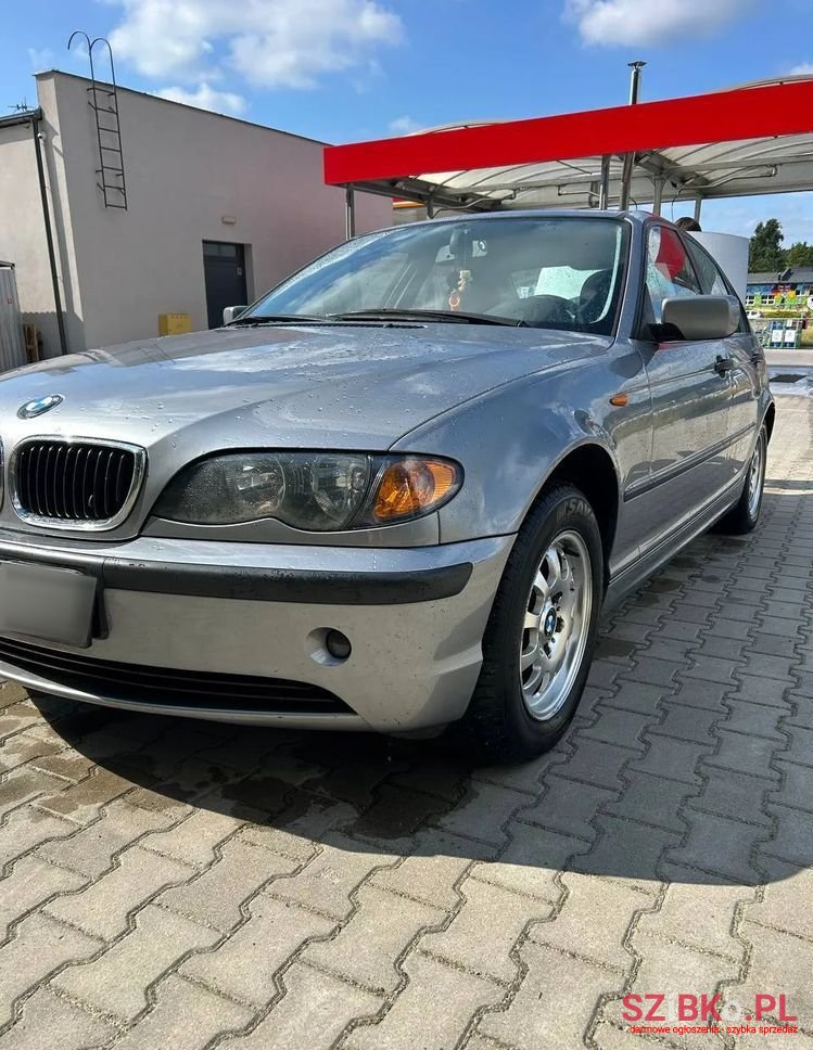 2004' BMW 3 Series 316I photo #4