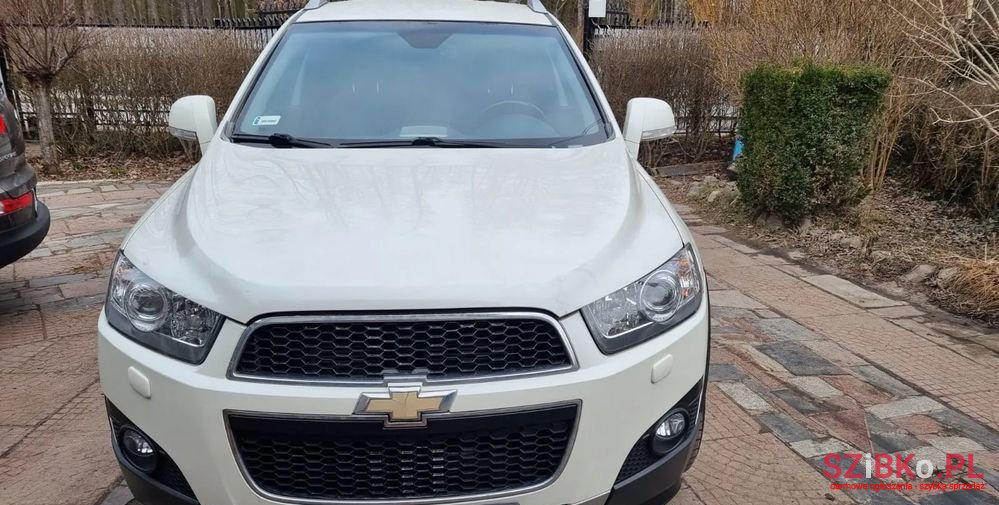 2011' Chevrolet Captiva 2.2 D Lt+ photo #6
