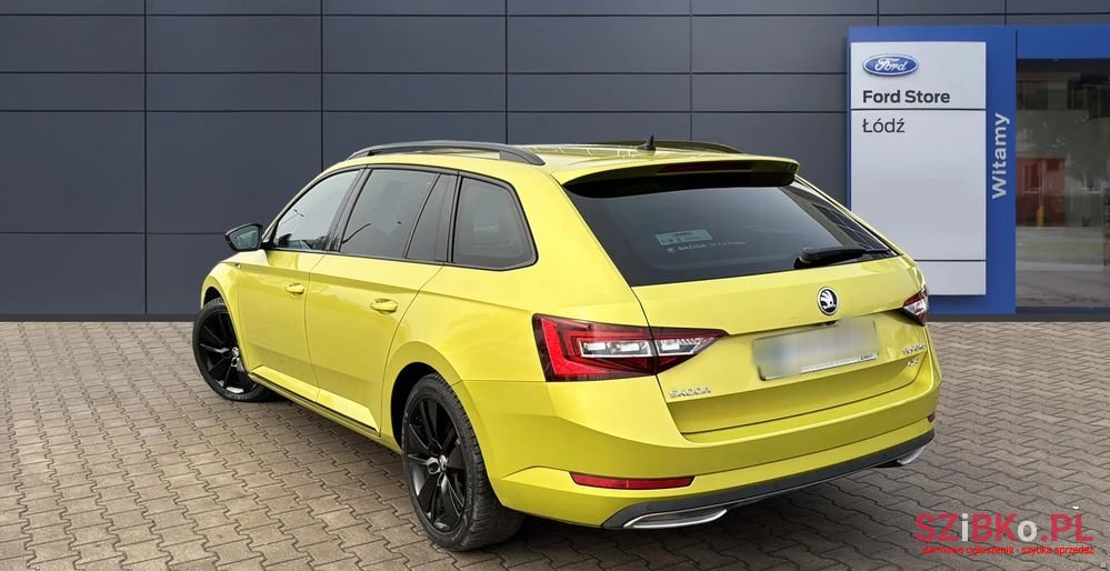 2019' Skoda Superb photo #3