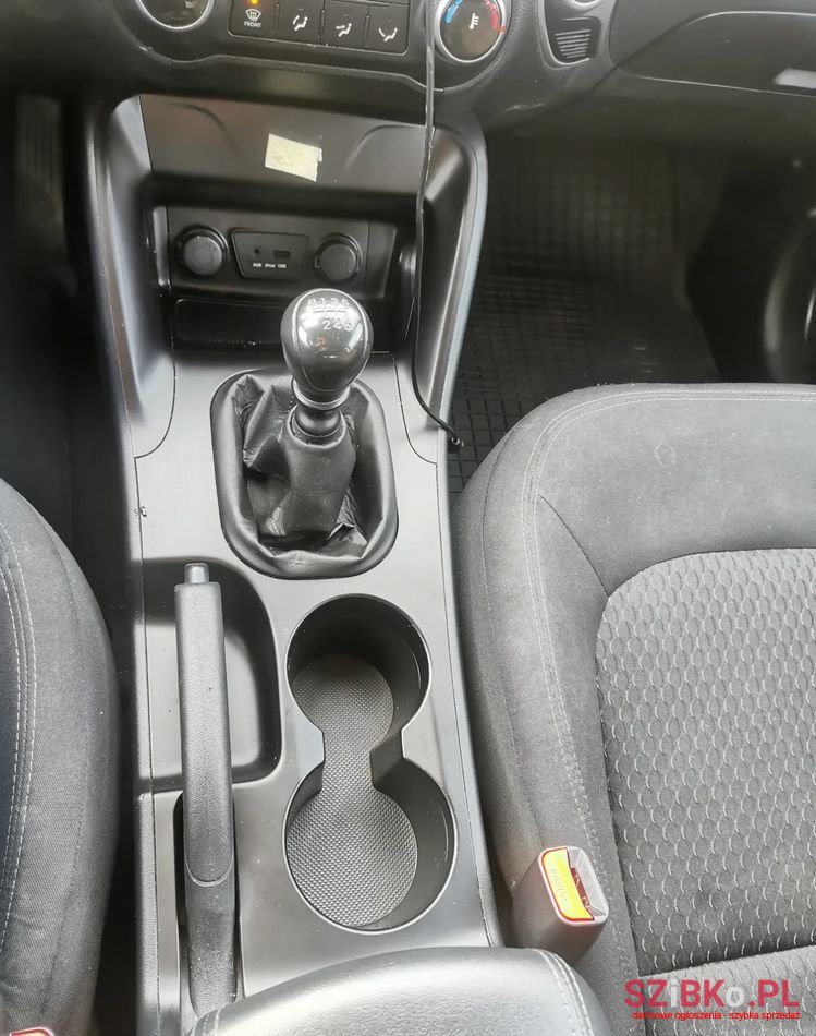 2011' Hyundai ix35 photo #4