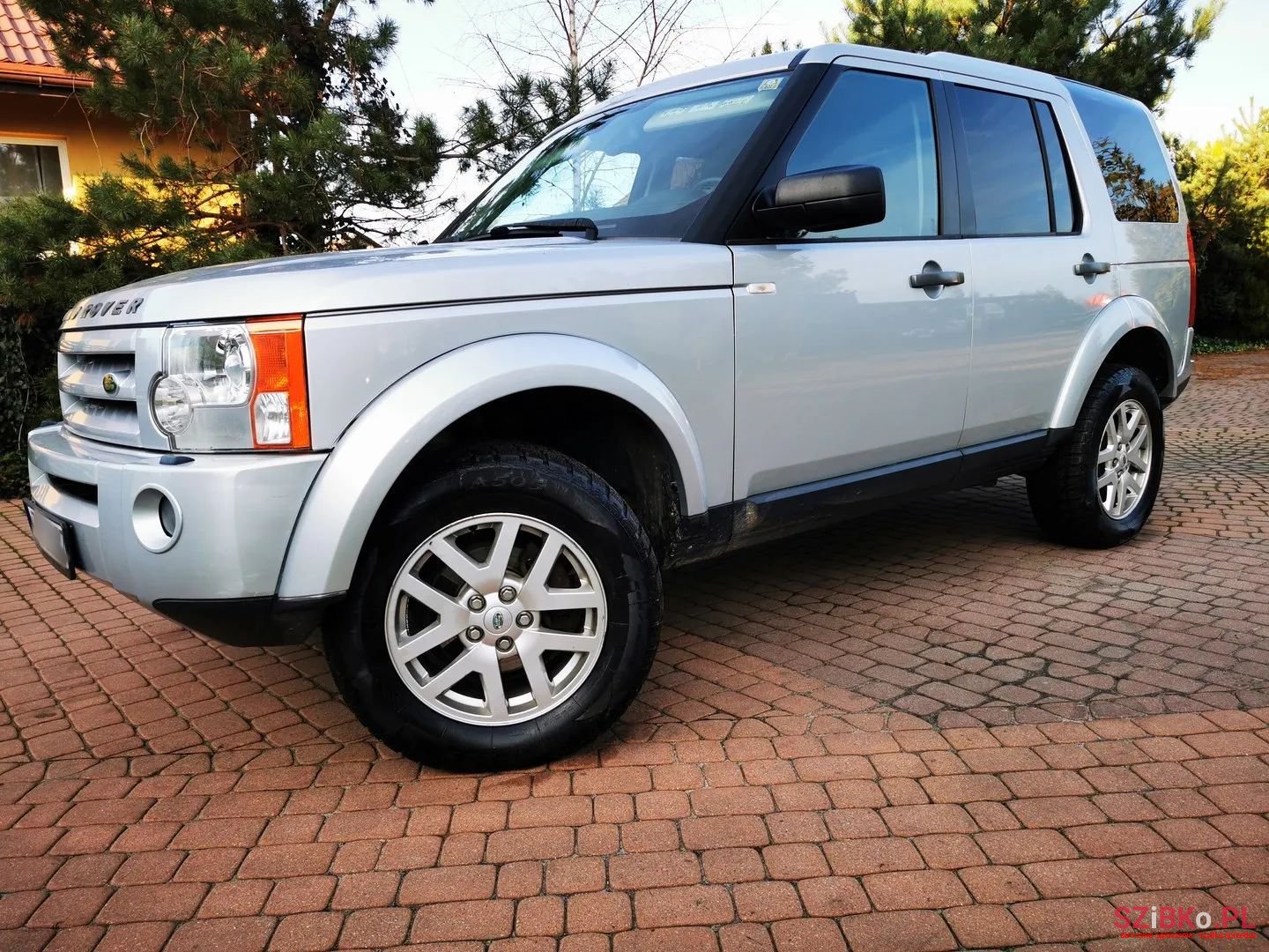 2008' Land Rover Discovery photo #2