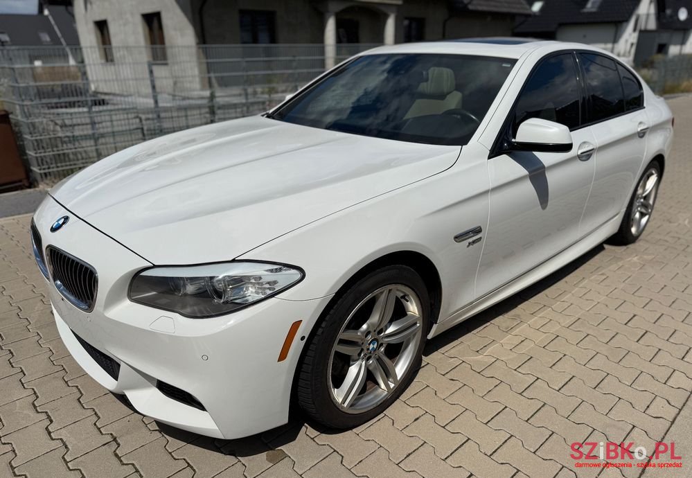 2012' BMW 5 Series 535I Xdrive photo #1