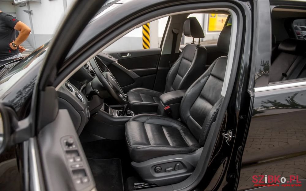 2008' Volkswagen Tiguan photo #6