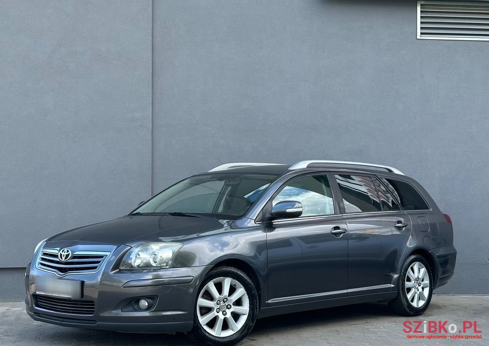 2008' Toyota Avensis photo #2