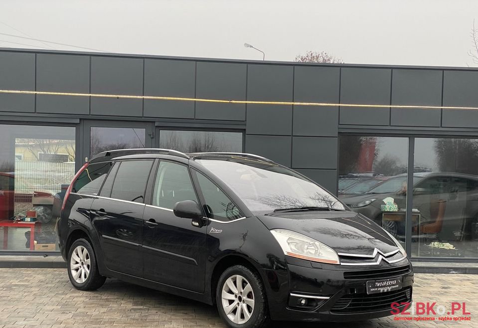 2010' Citroen C4 Grand Picasso photo #3