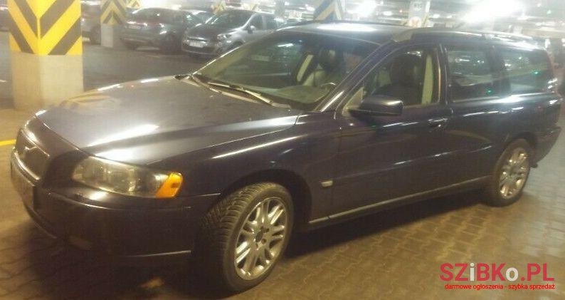 2005' Volvo V70 photo #1