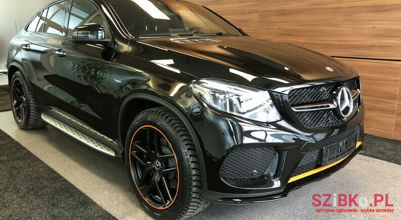 2018' Mercedes-Benz Inne photo #1