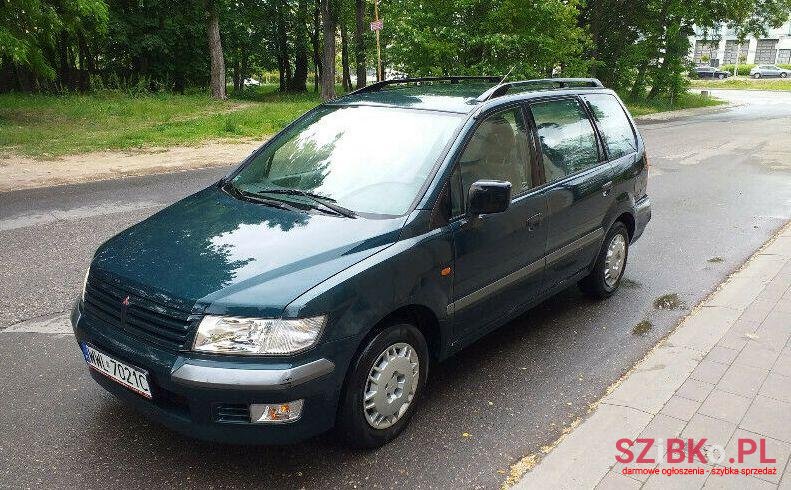 2001' Mitsubishi photo #1