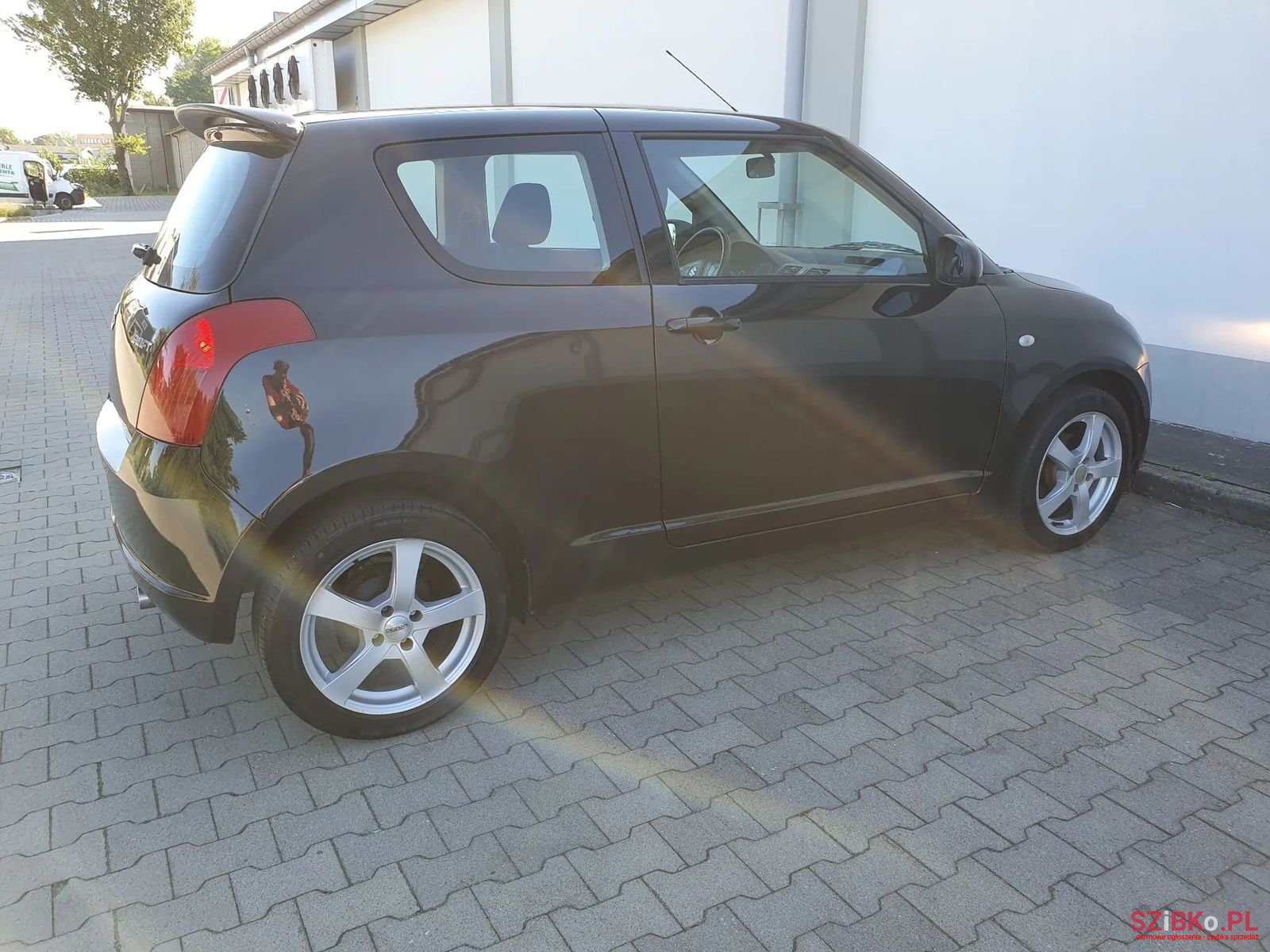 2007' Suzuki Swift photo #5