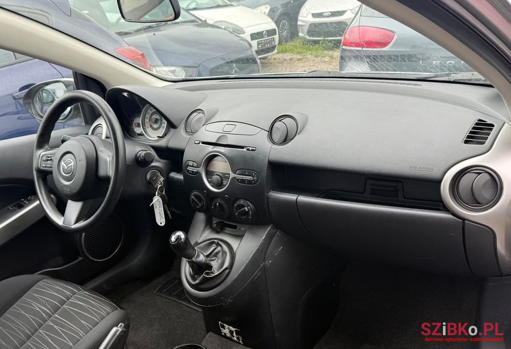 2009' Mazda 2 photo #6
