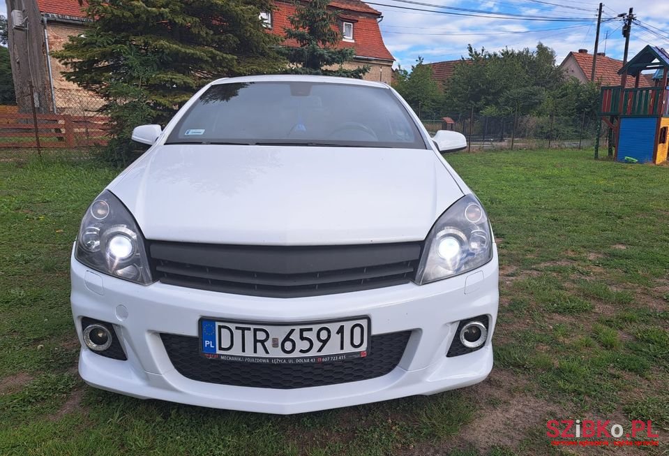 2007' Opel Astra Sport photo #5