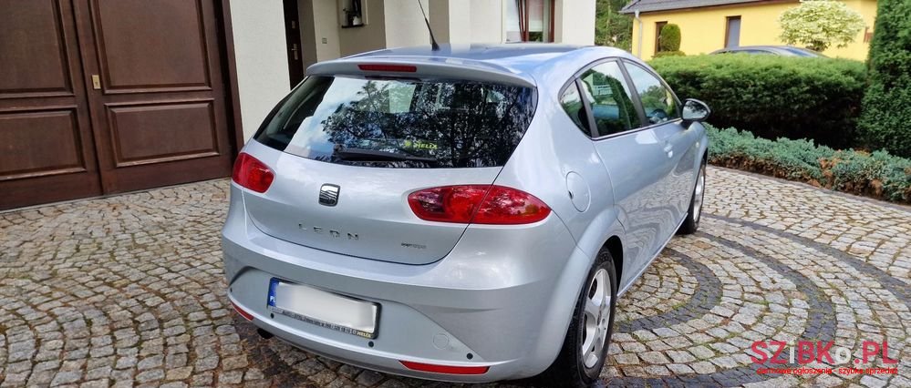 2009' SEAT Leon photo #5